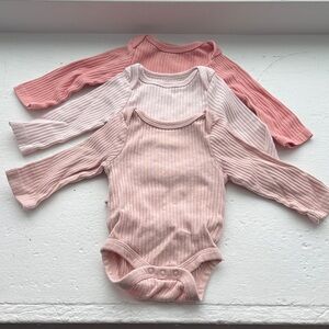 Cloud Island Ribbed Bodysuit Set in Pink Shades